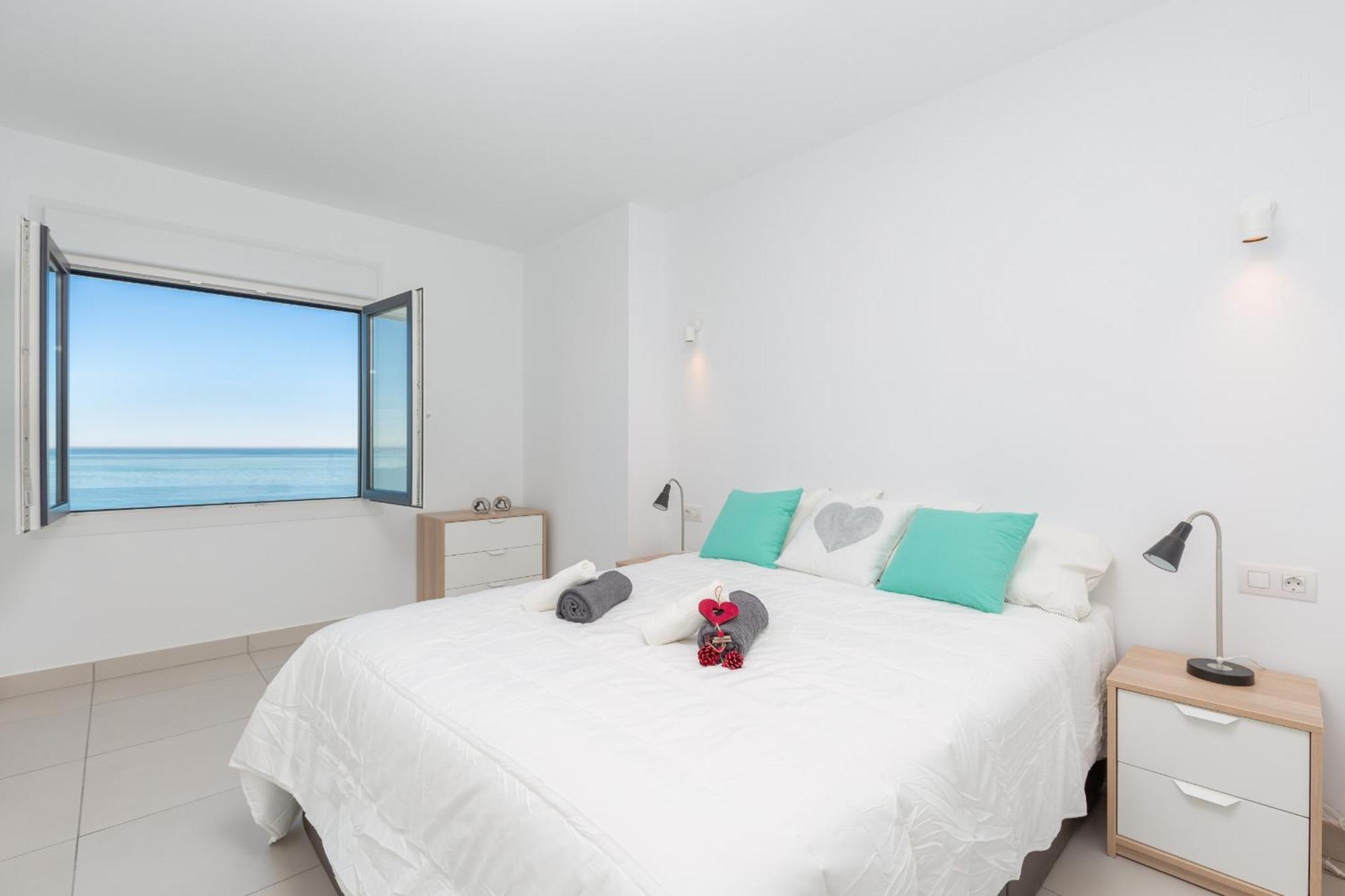 Fidalsa Paradise Sea Punta Prima ตอร์เรเวียคา ภายนอก รูปภาพ